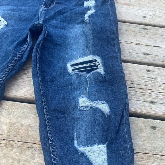 Cali Ultra High Rise Skinny Distressed Jeans - Dark Wash - Size 15 - Picture 2 of 11